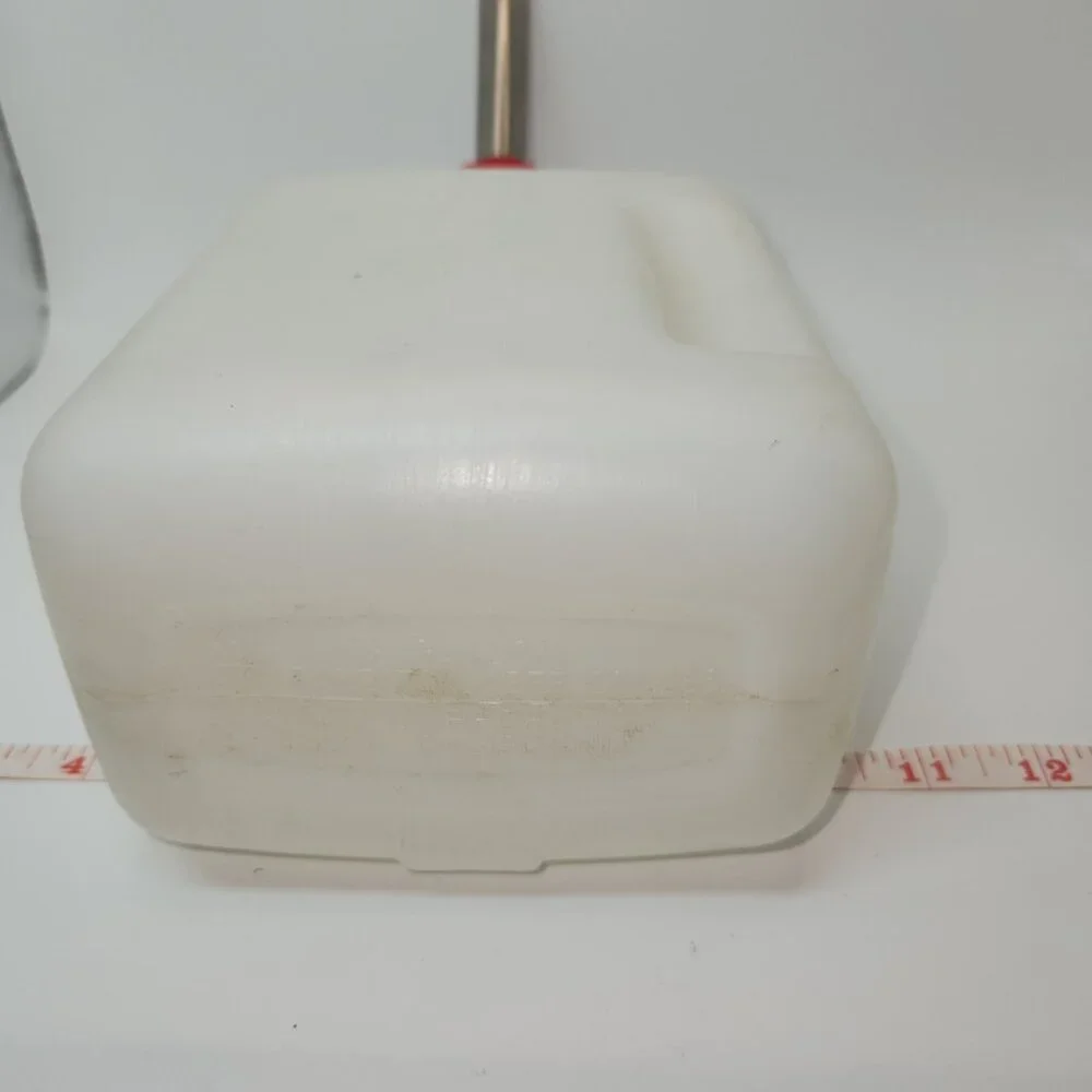 Lixit 32oz Water Bottle For Dog Crate or Small Animal. Missing the Wire.